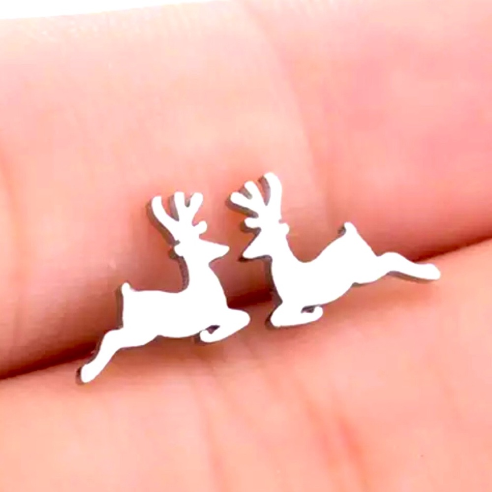 GOLD & SILVER AVAILABLE - Deer Stud Earrings 🎁